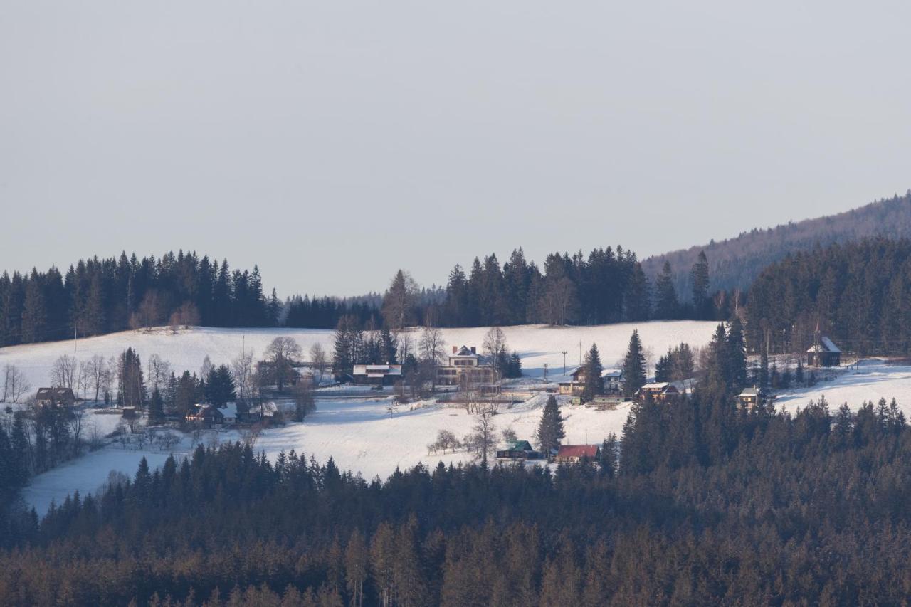 Hotel Bezrucova Skola Stare Hamry Zewnętrze zdjęcie