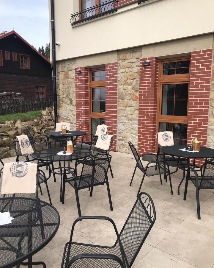 Hotel Bezrucova Skola Stare Hamry Zewnętrze zdjęcie