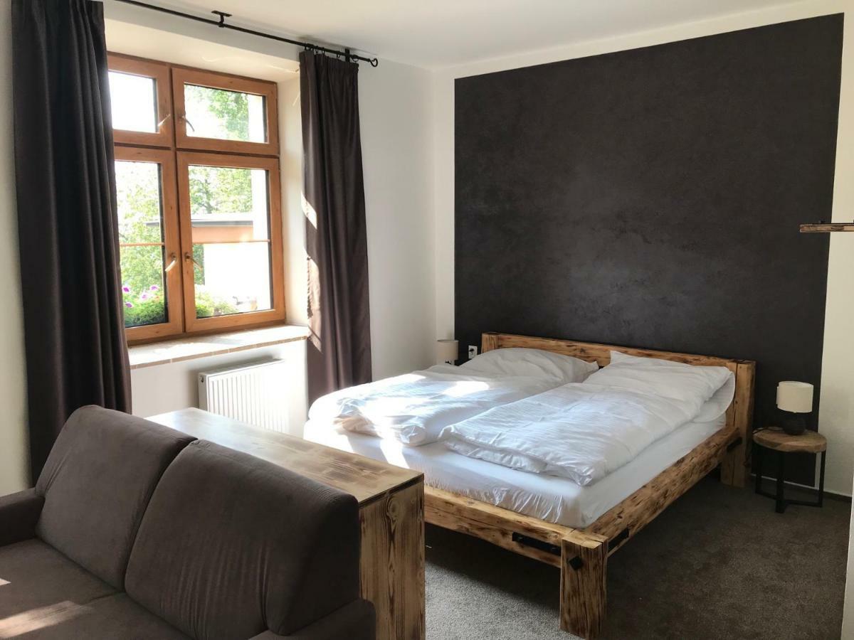 Hotel Bezrucova Skola Stare Hamry Zewnętrze zdjęcie