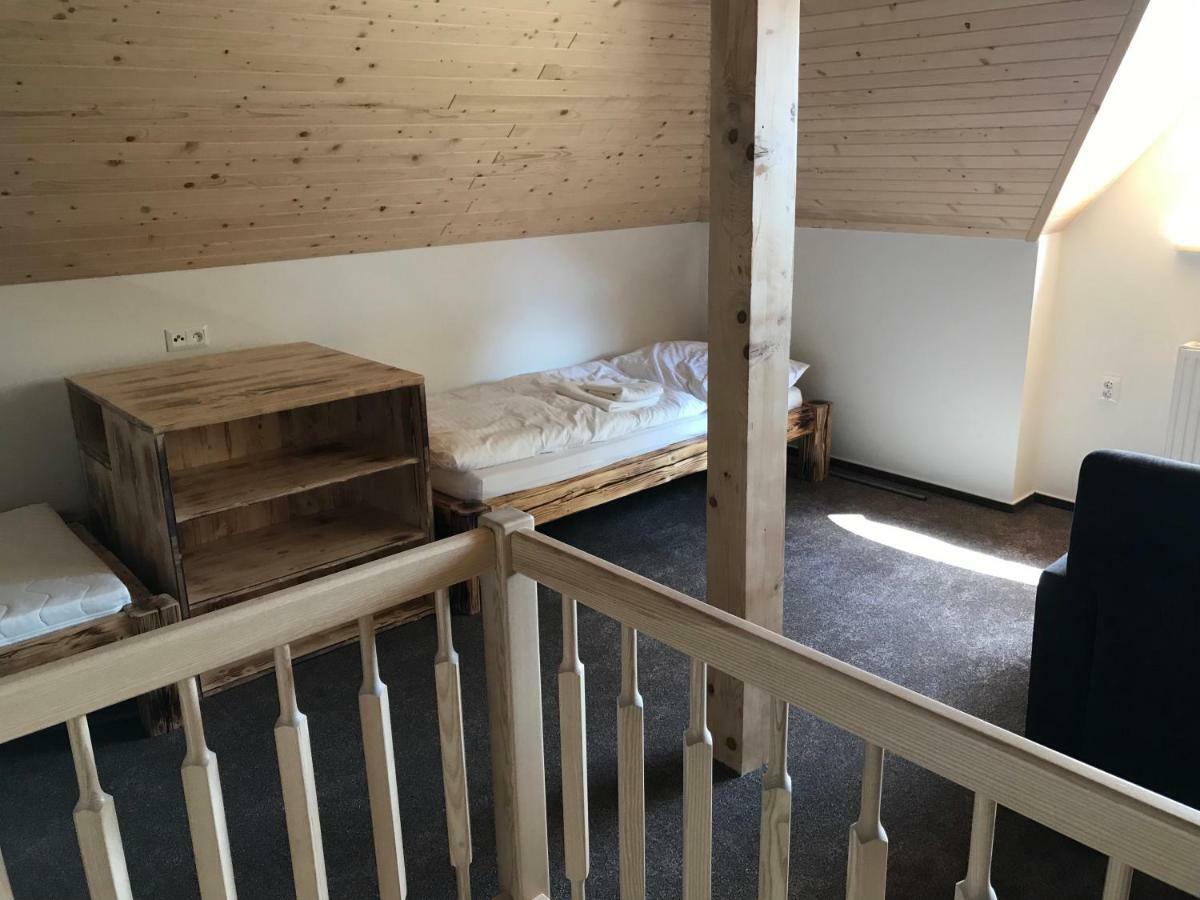 Hotel Bezrucova Skola Stare Hamry Zewnętrze zdjęcie