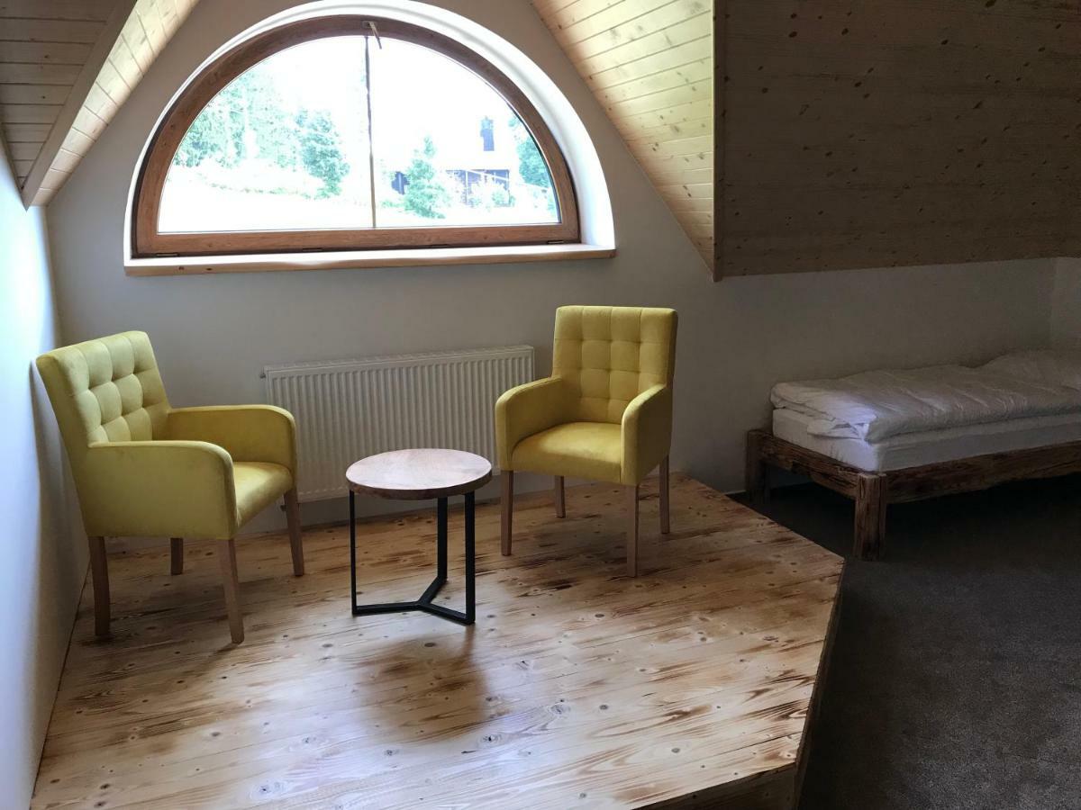 Hotel Bezrucova Skola Stare Hamry Zewnętrze zdjęcie