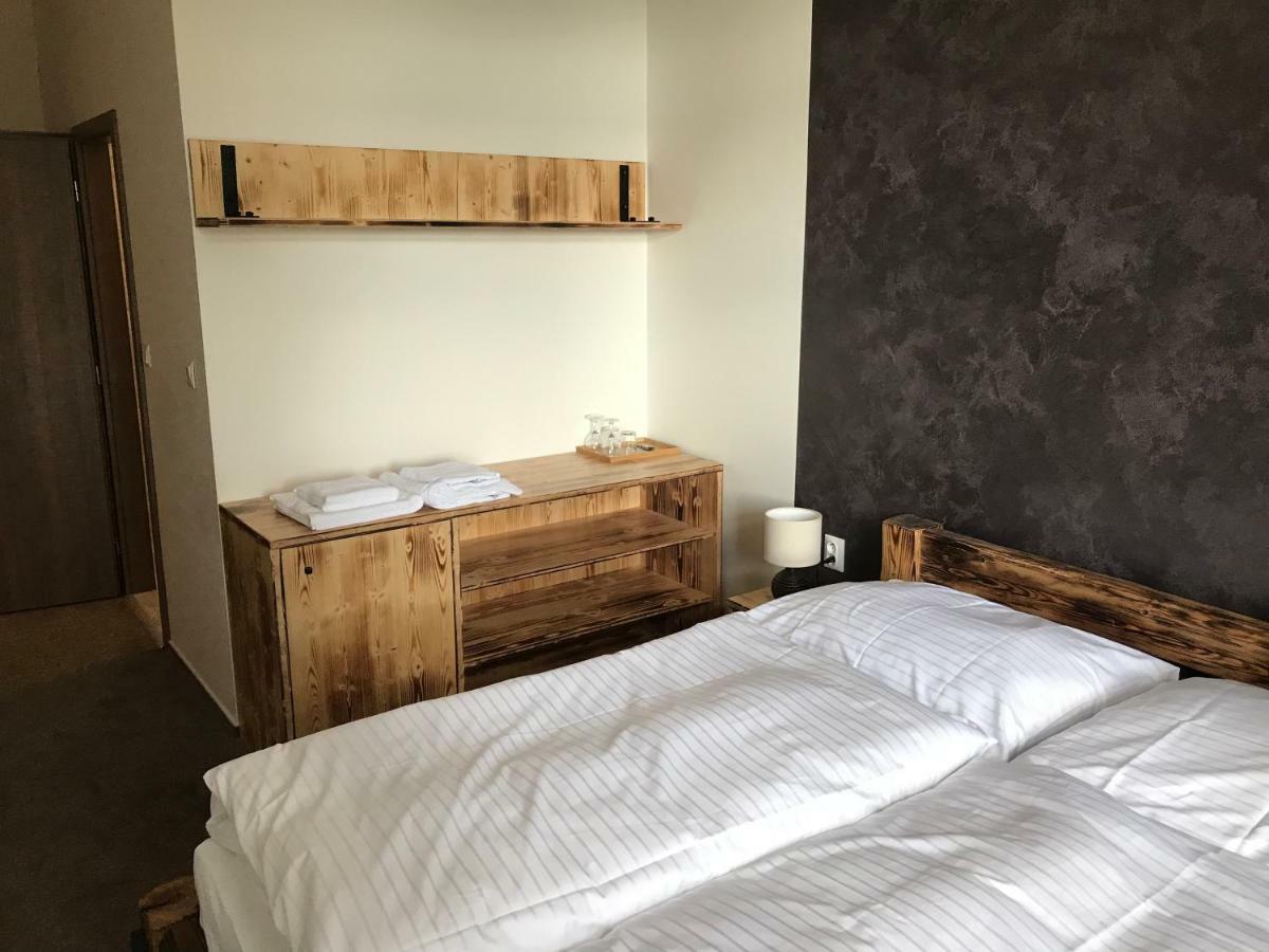 Hotel Bezrucova Skola Stare Hamry Zewnętrze zdjęcie