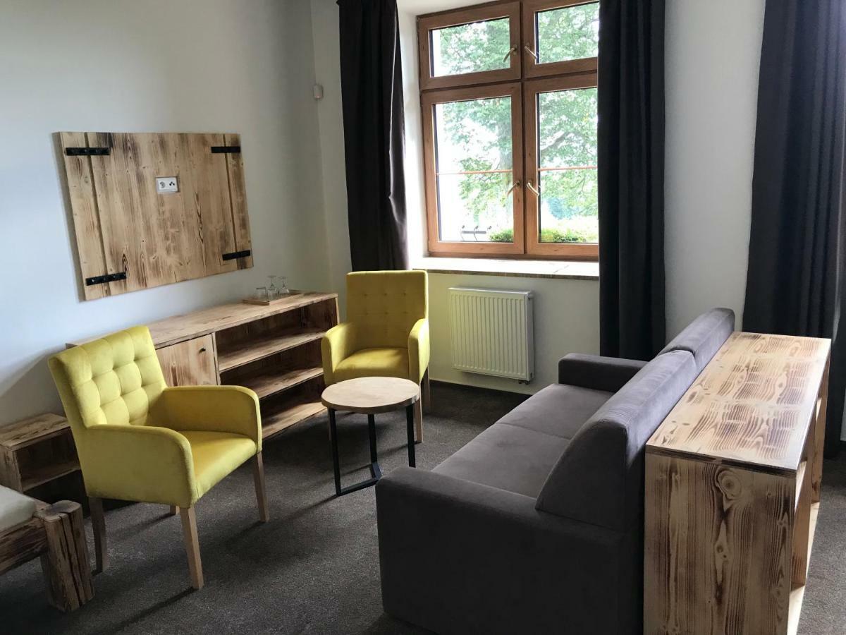 Hotel Bezrucova Skola Stare Hamry Zewnętrze zdjęcie