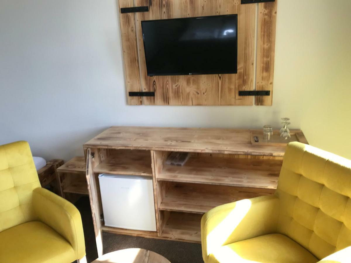 Hotel Bezrucova Skola Stare Hamry Zewnętrze zdjęcie