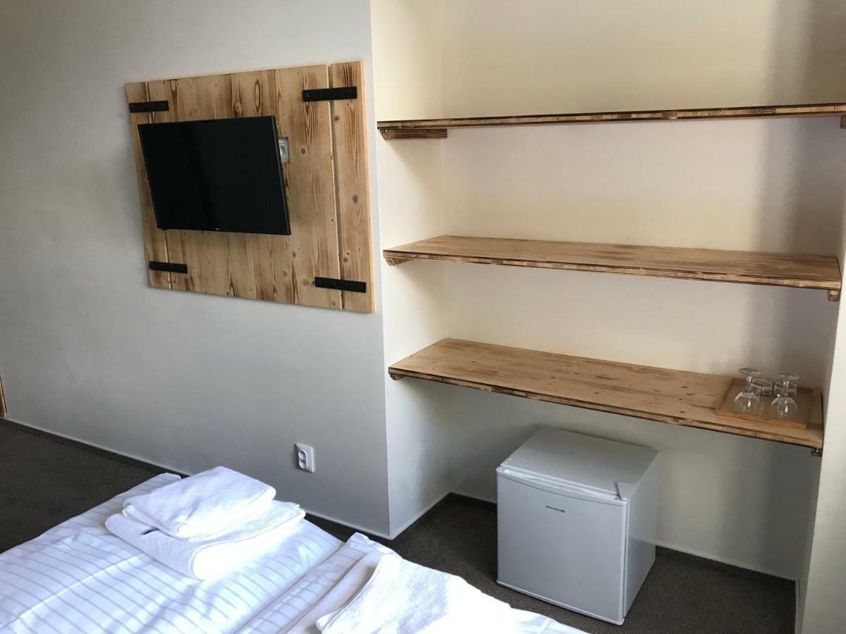 Hotel Bezrucova Skola Stare Hamry Zewnętrze zdjęcie